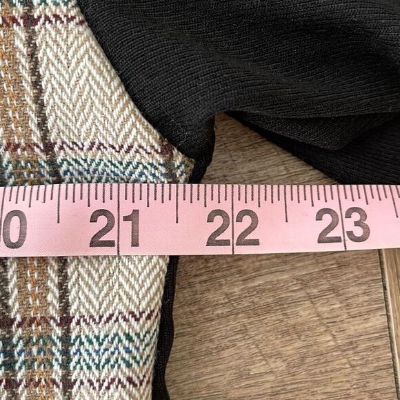 SHEIN Tartan Panel Corduroy Crop Shacket Size Medium - Picture 10 of 11